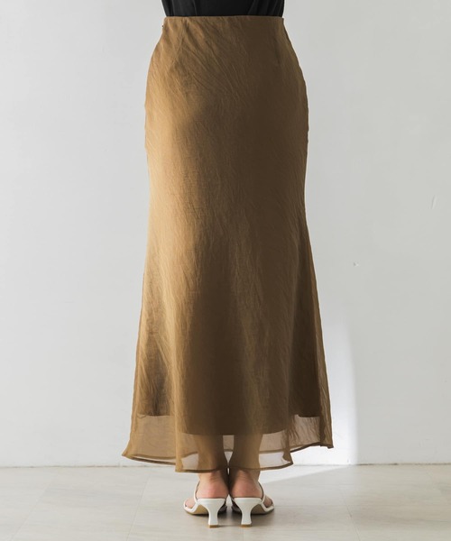 URBAN RESEARCH(アーバンリサーチ)の「シアーバイアススカート(スカート・レディース・ブラック/キャメル・36/38)」の10枚目の写真