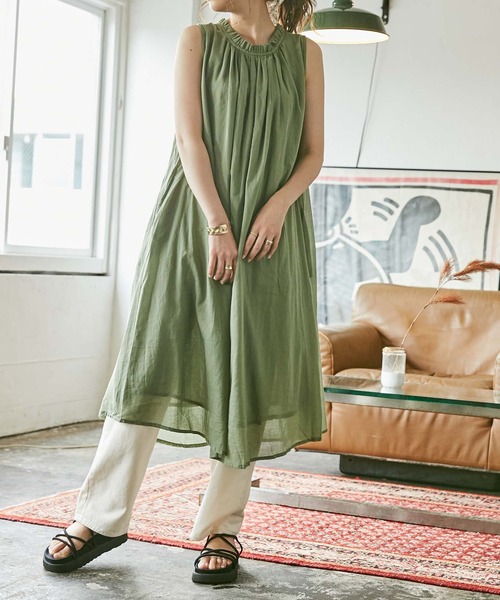 WEGO(ウィゴー)の「WEGO/【ZOZOTOWN&一部店限定】コットンフリルネックワンピース(ワンピース・レディース・ホワイト/ベージュ/カーキ/イエロー・FREE)」の3枚目の写真