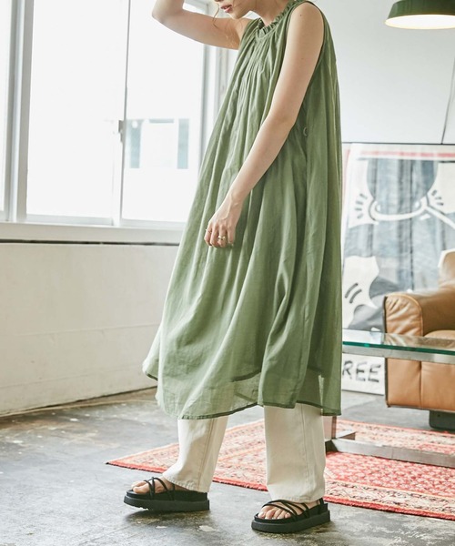 WEGO(ウィゴー)の「WEGO/【ZOZOTOWN&一部店限定】コットンフリルネックワンピース(ワンピース・レディース・ホワイト/ベージュ/カーキ/イエロー・FREE)」の15枚目の写真