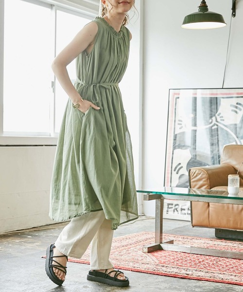 WEGO(ウィゴー)の「WEGO/【ZOZOTOWN&一部店限定】コットンフリルネックワンピース(ワンピース・レディース・ホワイト/ベージュ/カーキ/イエロー・FREE)」の13枚目の写真