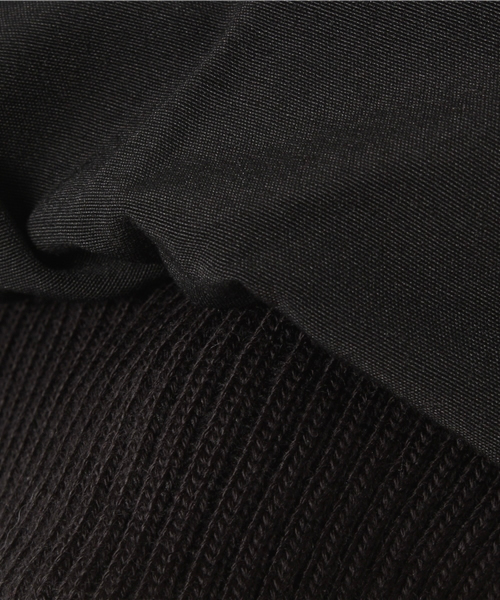 SHIPS（シップス）の「CANADA GOOSE(カナダグース):RUNDLE BOMBER（ダウンジャケット/コート・キッズ・ブラック/レッド/ネイビー・LARGE/X-LARGE/SMALL/X-SMALL/MEDIUM）」の13枚目の写真