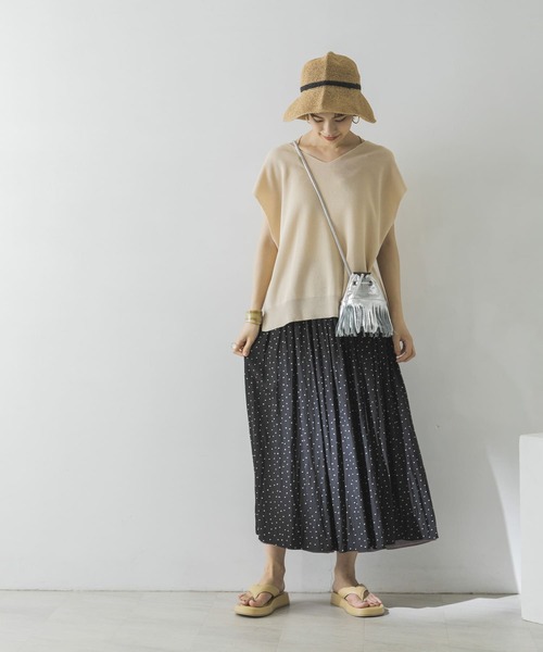 URBAN RESEARCH（アーバンリサーチ）の「ノースリーブミラノリブニット（ニット/セーター・レディース・グリーン/アイボリー/モカ・FREE）」の20枚目の写真