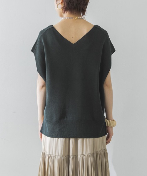 URBAN RESEARCH（アーバンリサーチ）の「ノースリーブミラノリブニット（ニット/セーター・レディース・グリーン/アイボリー/モカ・FREE）」の4枚目の写真