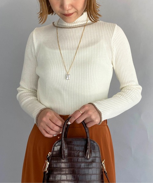 PICCIN（ピッチン）の「ラメロールトリミングニット（ニット/セーター・レディース・ブラック/ブラウン/オフホワイト・M）」の4枚目の写真