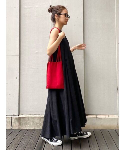 Ungrid（アングリッド）の「タックデザインフレアワンピース（ワンピース・レディース・オフホワイト/ブラック/マスタード・FREE）」の17枚目の写真