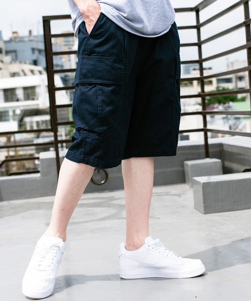 ８(eight)（エイト）の「綾織ワイドショーツ（カーゴパンツ・メンズ・ブラック/オフホワイト/ネイビー/ベージュ/オリーブ・LARGE/MEDIUM/SMALL）」の5枚目の写真