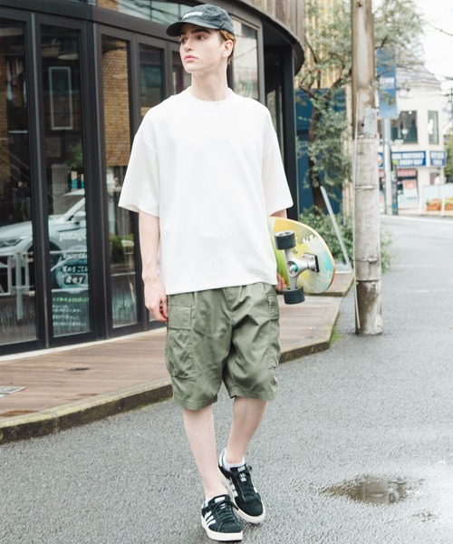 ８(eight)（エイト）の「綾織ワイドショーツ（カーゴパンツ・メンズ・ブラック/オフホワイト/ネイビー/ベージュ/オリーブ・LARGE/MEDIUM/SMALL）」の17枚目の写真