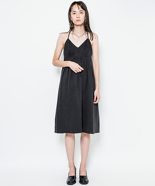 i（アイ）の「CAMISOLE ONE-PIECE（ワンピース・レディース・ホワイト/ブラック・FREE）」の3枚目の写真