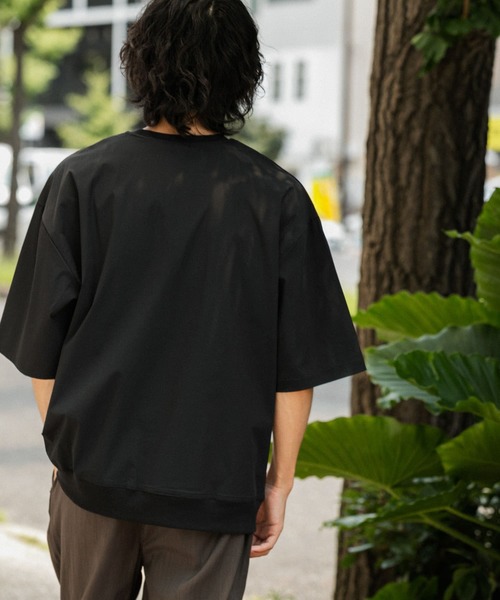 ITEMS URBANRESEARCH（アイテムズ アーバンリサーチ）の「クイックドライ クルーネックTシャツ（Tシャツ/カットソー・メンズ・ベージュ/ブラック/パープル/カーキ・MEDIUM/LARGE）」の11枚目の写真