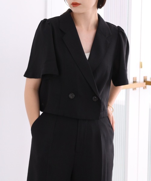 one after another NICE CLAUP(ワンアフターアナザーナイスクラップ)の「フレア袖ショートジャケット(セットアップスラックスあり)(その他アウター・レディース・ブラック/ブラウン/アイボリー/ベージュ系その他・FREE)」の1枚目の写真