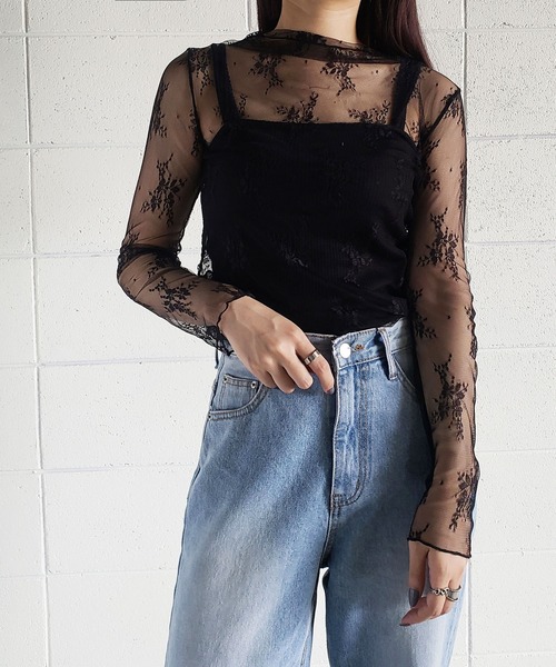me+em select(ミームセレクト)の「ハーフネック花柄レースメロートップス(Tシャツ/カットソー・レディース・ブルー/キャメル/ホワイト/ピンク/ベージュ/ブラック・FREE)」の3枚目の写真
