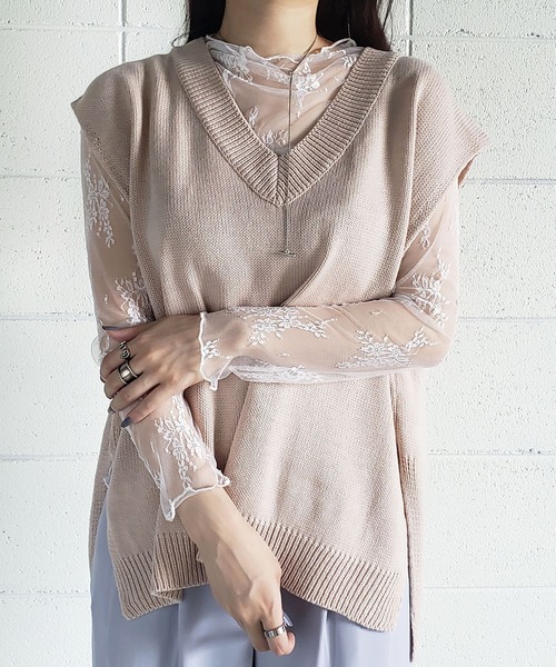 me+em select(ミームセレクト)の「ハーフネック花柄レースメロートップス(Tシャツ/カットソー・レディース・ブルー/キャメル/ホワイト/ピンク/ベージュ/ブラック・FREE)」の11枚目の写真