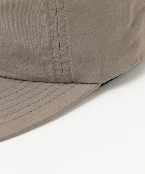 BEAMS LIGHTS（ビームスライツ）の「BEAMS LIGHTS / キュプラ ベースボール キャップ（キャップ・メンズ・ブラック/ブラウン系その他2・ONE SIZE）」の7枚目の写真