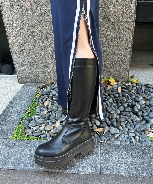 Shoes in Closet（シューズインクローゼット）の「《#極軽》軽量厚底 2段ソール プレーン ロングブーツ 2698（ブーツ・レディース・ブラック/ブラック系8/ダークブラウン系8・LL/M/L/S/3L/XS）」の16枚目の写真