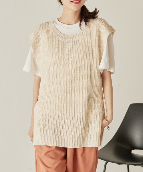 mikke（ミッケ）の「2WAYオーバーサイズニットベスト&ボリュームスリーブショート丈ボレロ（ベスト・レディース・オフホワイト/オリーブ/ブラック/ベージュ・FREE）」の2枚目の写真