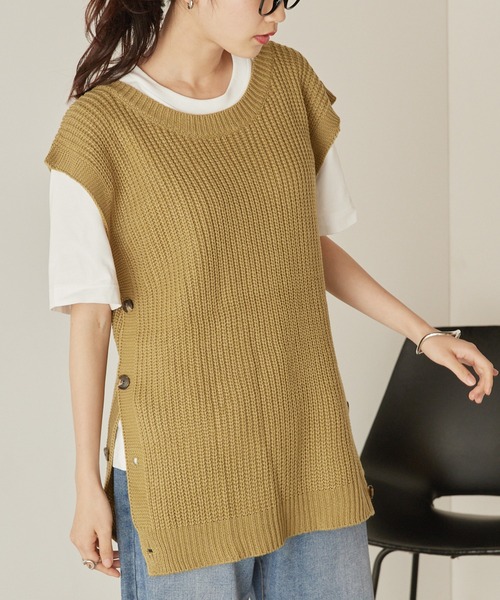 mikke（ミッケ）の「2WAYオーバーサイズニットベスト&ボリュームスリーブショート丈ボレロ（ベスト・レディース・オフホワイト/オリーブ/ブラック/ベージュ・FREE）」の4枚目の写真