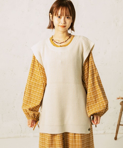 mikke（ミッケ）の「2WAYオーバーサイズニットベスト&ボリュームスリーブショート丈ボレロ（ベスト・レディース・オフホワイト/オリーブ/ブラック/ベージュ・FREE）」の5枚目の写真