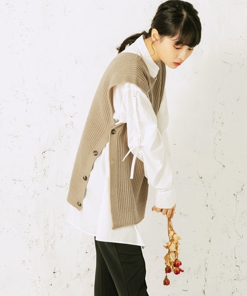 mikke（ミッケ）の「2WAYオーバーサイズニットベスト&ボリュームスリーブショート丈ボレロ（ベスト・レディース・オフホワイト/オリーブ/ブラック/ベージュ・FREE）」の19枚目の写真