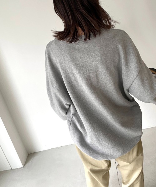 CANAL JEAN（キャナルジーン）の「via j(ヴィアジェイ) "Washington skate"裏毛トレーナー（スウェット・レディース・ネイビー/グレー/アイボリー・ONE SIZE）」の5枚目の写真