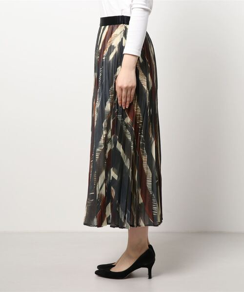 FLOML(フロム)の「【FLOML】ドローイングストライププリントスカート(スカート・レディース・ブラウン・38)」の3枚目の写真