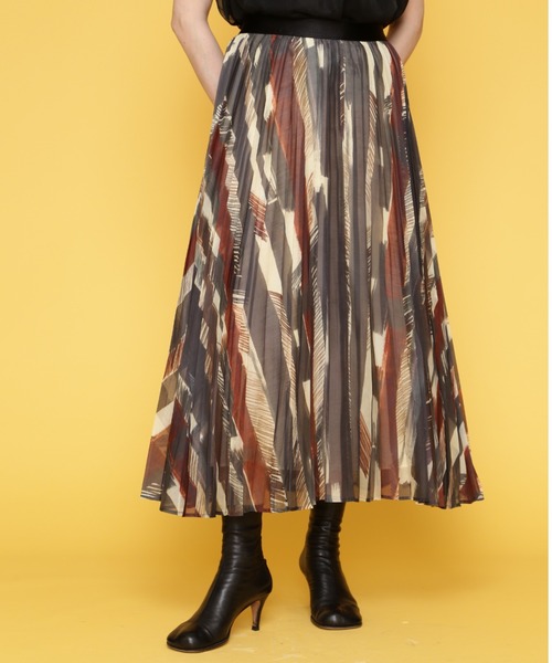 FLOML(フロム)の「【FLOML】ドローイングストライププリントスカート(スカート・レディース・ブラウン・38)」の1枚目の写真