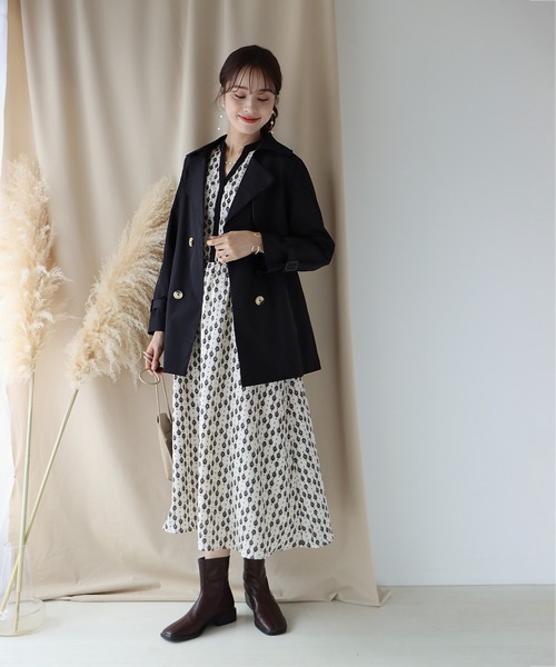 BLUEEAST（ブルーイースト）の「ショートトレンチコート（トレンチコート・レディース・ブラック/ベージュ・MEDIUM）」の11枚目の写真