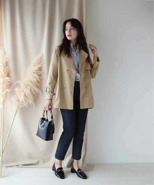 BLUEEAST（ブルーイースト）の「ショートトレンチコート（トレンチコート・レディース・ブラック/ベージュ・MEDIUM）」の17枚目の写真