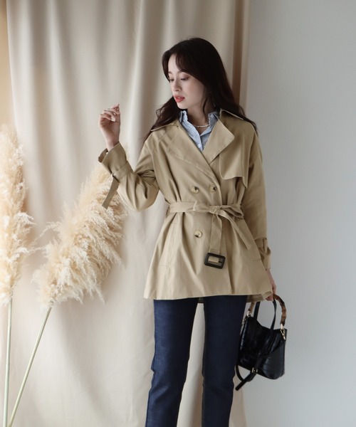 BLUEEAST（ブルーイースト）の「ショートトレンチコート（トレンチコート・レディース・ブラック/ベージュ・MEDIUM）」の16枚目の写真