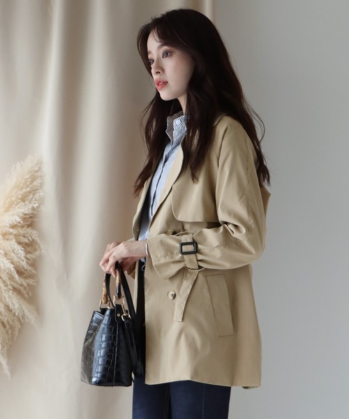 BLUEEAST（ブルーイースト）の「ショートトレンチコート（トレンチコート・レディース・ブラック/ベージュ・MEDIUM）」の13枚目の写真