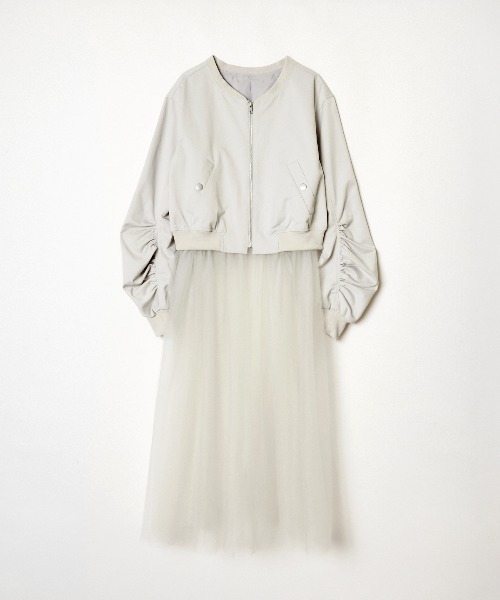 REDYAZEL(レディアゼル)の「チュールボリューム袖MA-1(ブルゾン・レディース・グリーン/ベージュ/ネイビー・FREE)」の1枚目の写真