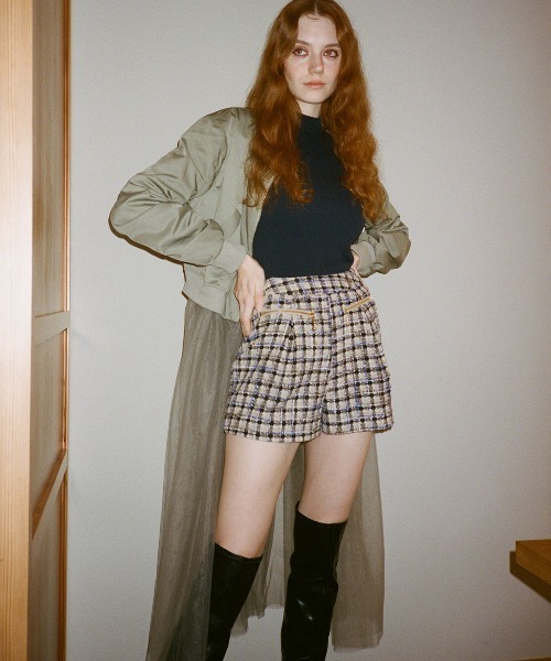 REDYAZEL(レディアゼル)の「チュールボリューム袖MA-1(ブルゾン・レディース・グリーン/ベージュ/ネイビー・FREE)」の4枚目の写真