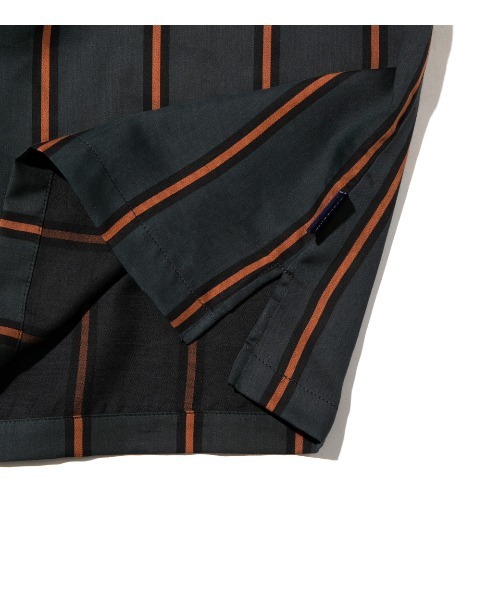 APPLEBUM（アップルバム）の「Green Stripe Oversize L/S Shirt（シャツ/ブラウス・メンズ・グリーン・X-LARGE/MEDIUM/LARGE）」の4枚目の写真