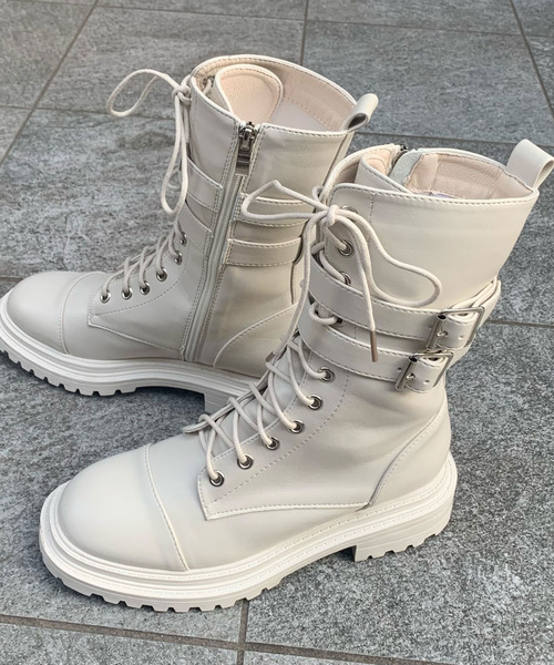 titty＆Co. PETIT by poyo（ティティーアンドコープティバイポヨ）の「【titty&Co.PETIT by POYO】レースアップミドルブーツ（ブーツ・レディース・ホワイト/ブラック・FREE）」の7枚目の写真