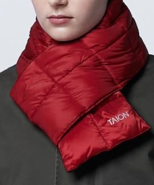 TAION(タイオン)の「【 TAION / タイオン 】ベーシック ダウンマフラー TAION2012 DON(マフラー・レディース・ブラック/ナチュラル/パープル/カーキ/レッド/グレー/イエロー/オリーブドラブ/ライトブルー/ベージュ/ブルー/ターコイズブルー/ダークグレー/ダークオレンジ/チャコール/グリーン/ネイビー/ダークブラウン/オフホワイト/サックスブルー/キャメル/オレンジ・FREE)」の20枚目の写真