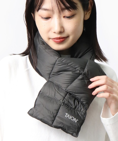 TAION(タイオン)の「【 TAION / タイオン 】ベーシック ダウンマフラー TAION2012 DON(マフラー・レディース・ブラック/ナチュラル/パープル/カーキ/レッド/グレー/イエロー/オリーブドラブ/ライトブルー/ベージュ/ブルー/ターコイズブルー/ダークグレー/ダークオレンジ/チャコール/グリーン/ネイビー/ダークブラウン/オフホワイト/サックスブルー/キャメル/オレンジ・FREE)」の5枚目の写真