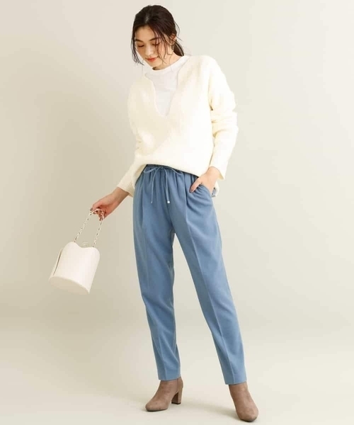 a.v.v（アーヴェヴェ）の「【3Dパンツ】イージーテーパードパンツ（その他パンツ・レディース・ライトグレー/チャコールグレー/ブラック/ベージュ/ブルー/クリーム・36/34/38/40/42）」の8枚目の写真