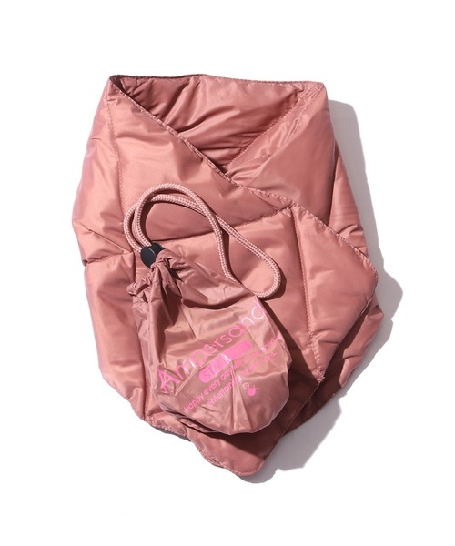 Ampersand（アンパサンド）の「Ampersand/アンパサンド ライトダウンマフラー 撥水 軽量 パッカブル（マフラー・キッズ・ブラック/ベージュ/カーキ/ピンク・120/140）」の17枚目の写真