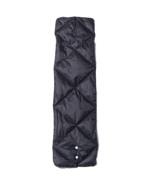 Ampersand（アンパサンド）の「Ampersand/アンパサンド ライトダウンマフラー 撥水 軽量 パッカブル（マフラー・キッズ・ブラック/ベージュ/カーキ/ピンク・120/140）」の11枚目の写真