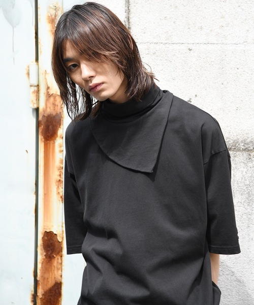 SUPERTHANKS（スーパーサンクス）の「タートルネックオーバーサイズビッグシルエットTシャツ(ユニセックス)（Tシャツ/カットソー・メンズ・ホワイト/ブラック/モカ・L/S/M）」の3枚目の写真