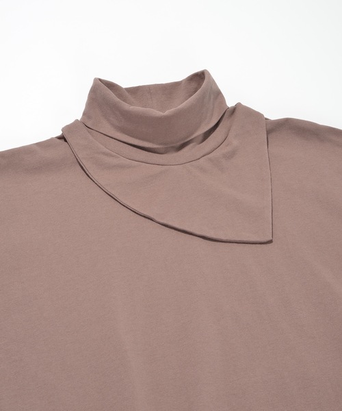 SUPERTHANKS（スーパーサンクス）の「タートルネックオーバーサイズビッグシルエットTシャツ(ユニセックス)（Tシャツ/カットソー・メンズ・ホワイト/ブラック/モカ・L/S/M）」の6枚目の写真