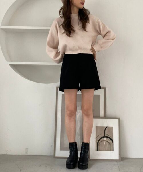 MAJESTIC LEGON（マジェスティックレゴン）の「ハイウエストレディショーパン（その他パンツ・レディース・ブラック/グレイッシュベージュ/ブルー系その他4/アイボリー・MEDIUM）」の6枚目の写真