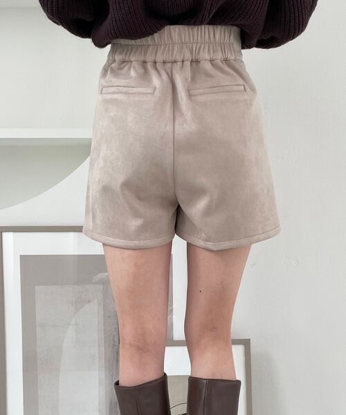 MAJESTIC LEGON（マジェスティックレゴン）の「ハイウエストレディショーパン（その他パンツ・レディース・ブラック/グレイッシュベージュ/ブルー系その他4/アイボリー・MEDIUM）」の15枚目の写真