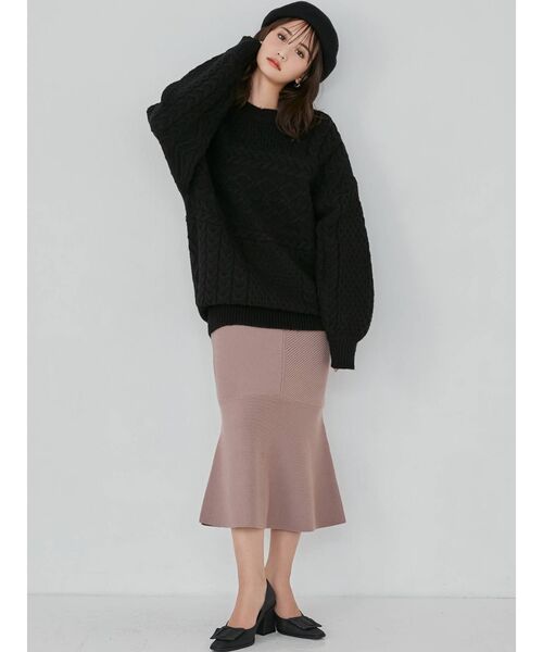 RESEXXY(リゼクシー)の「ケーブルボリュームニットチュニック(ニット/セーター・レディース・オフホワイト/ブラック/キャメル・FREE)」の17枚目の写真