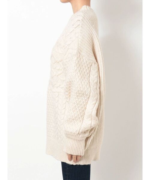 RESEXXY(リゼクシー)の「ケーブルボリュームニットチュニック(ニット/セーター・レディース・オフホワイト/ブラック/キャメル・FREE)」の15枚目の写真