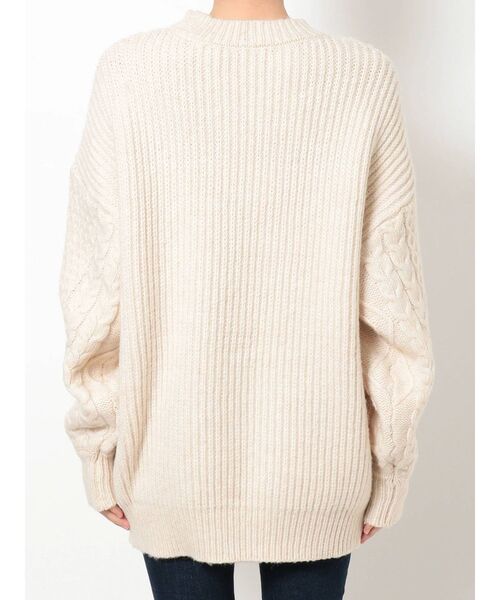 RESEXXY(リゼクシー)の「ケーブルボリュームニットチュニック(ニット/セーター・レディース・オフホワイト/ブラック/キャメル・FREE)」の14枚目の写真