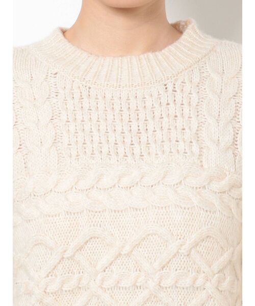 RESEXXY(リゼクシー)の「ケーブルボリュームニットチュニック(ニット/セーター・レディース・オフホワイト/ブラック/キャメル・FREE)」の13枚目の写真