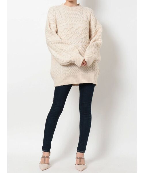 RESEXXY(リゼクシー)の「ケーブルボリュームニットチュニック(ニット/セーター・レディース・オフホワイト/ブラック/キャメル・FREE)」の10枚目の写真