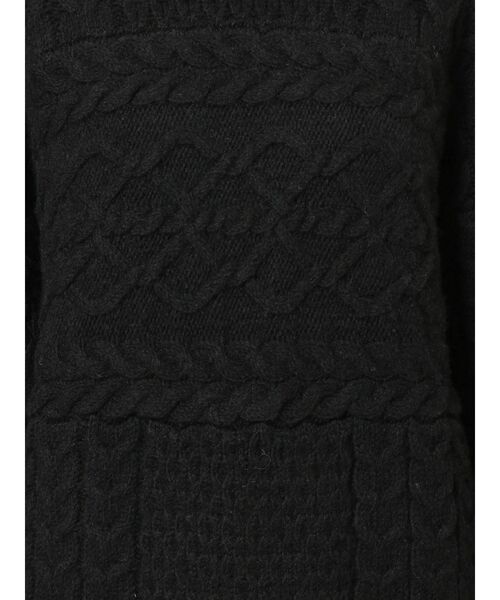 RESEXXY(リゼクシー)の「ケーブルボリュームニットチュニック(ニット/セーター・レディース・オフホワイト/ブラック/キャメル・FREE)」の9枚目の写真