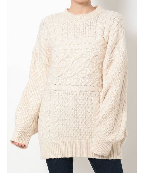 RESEXXY(リゼクシー)の「ケーブルボリュームニットチュニック(ニット/セーター・レディース・オフホワイト/ブラック/キャメル・FREE)」の6枚目の写真