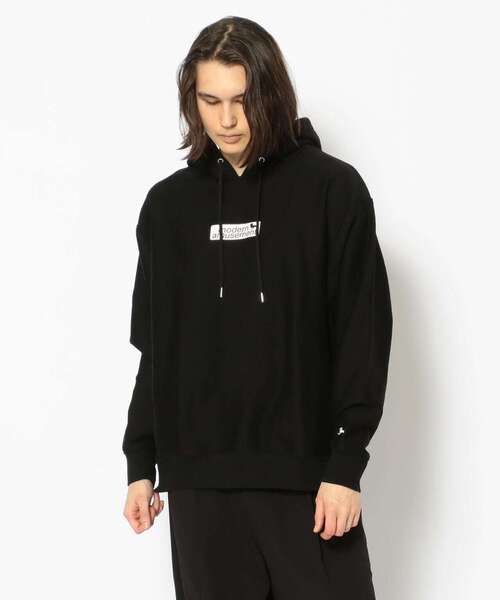 Modern Amusement(モダンアミューズメント)の「ModernAmusement/モダンアミューズメント/スウェットフーディー(パーカー・メンズ・ホワイト/グレー/ブラック・LARGE/MEDIUM)」の5枚目の写真